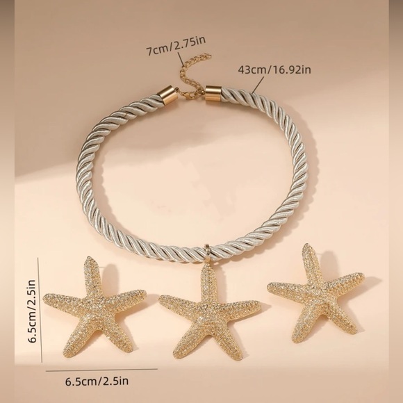 NWT Gold Starfish Earrings and Necklace Set - Picture 5 of 5